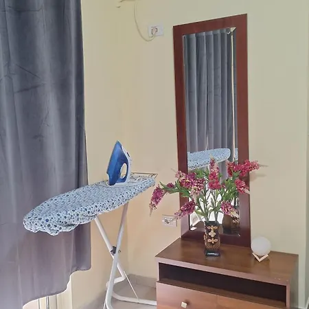 Tirana * טיראנה